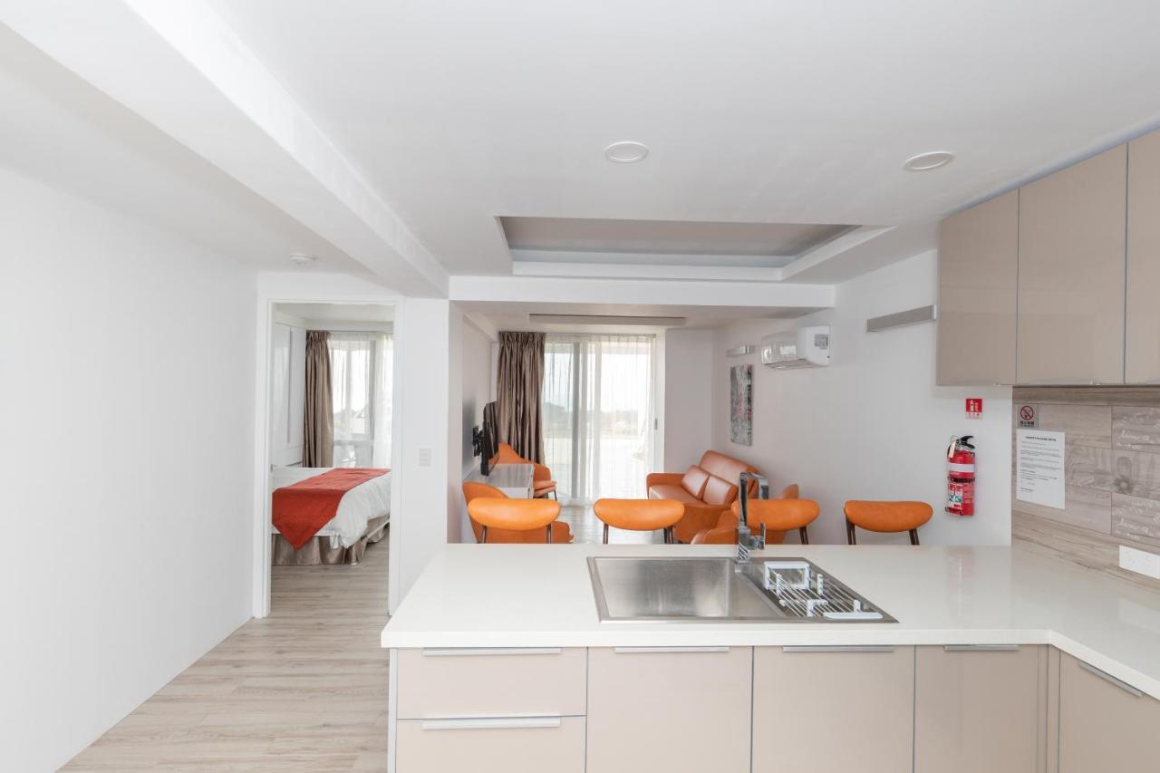 Christmas Island Apartments Flying Fish Cove Ngoại thất bức ảnh