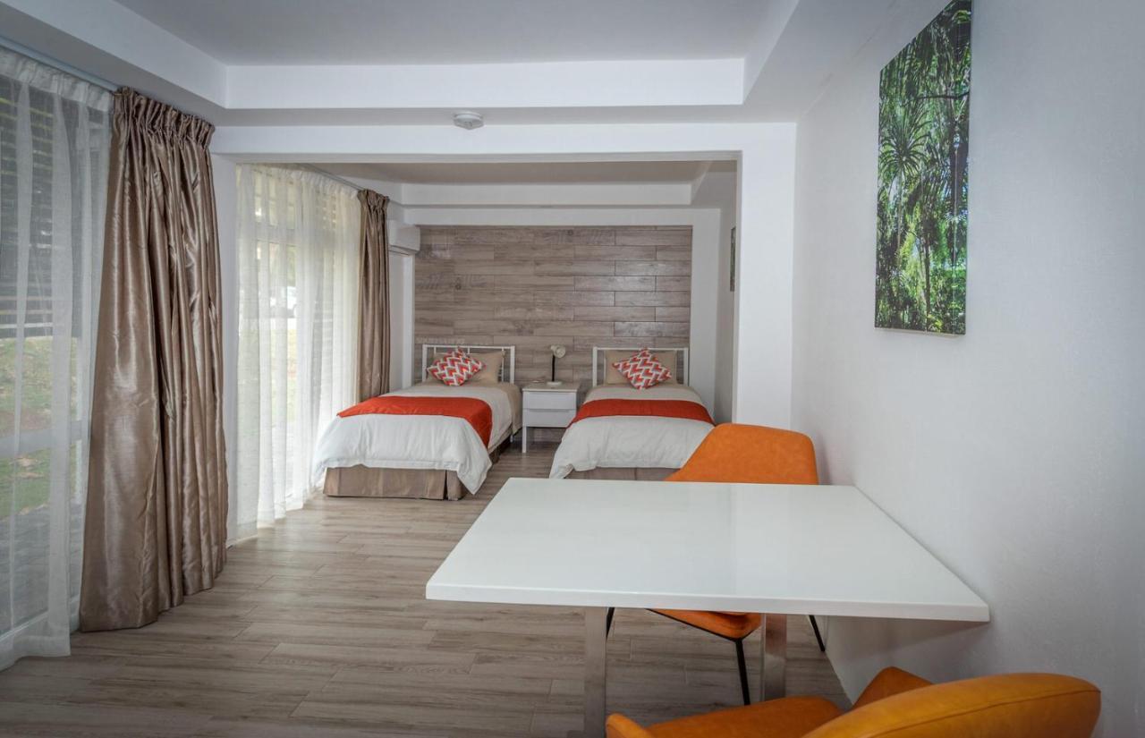 Christmas Island Apartments Flying Fish Cove Ngoại thất bức ảnh